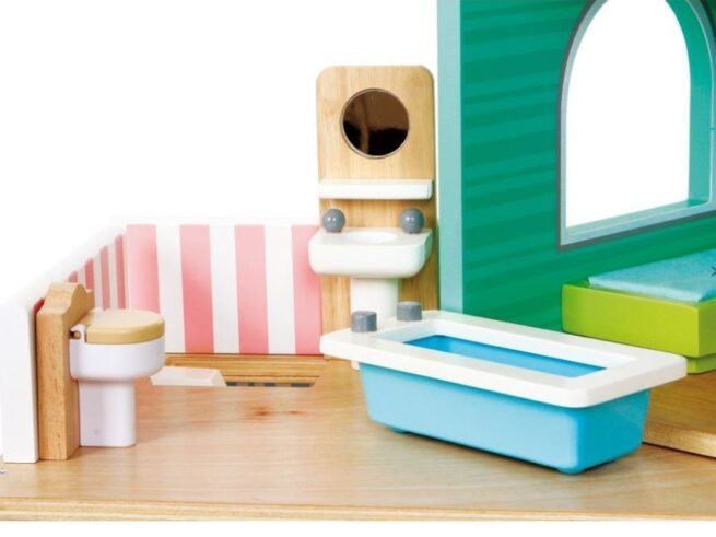 New Wooden Doll‘s House Variable