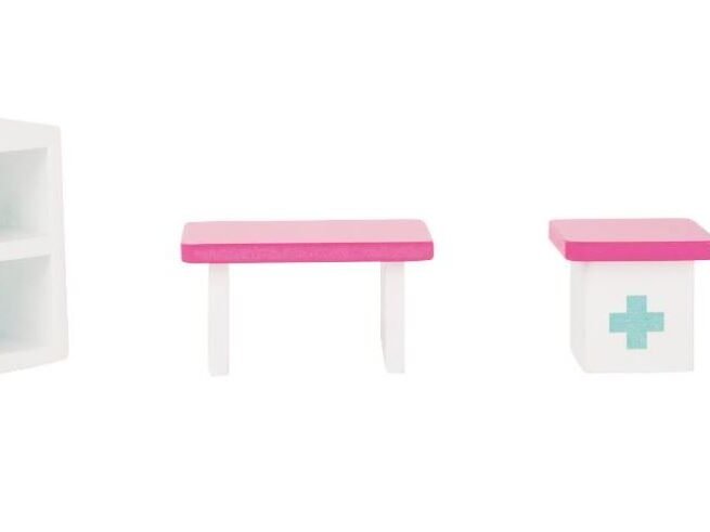 Wooden Toy Playhouse Animal Hospital with Accessories