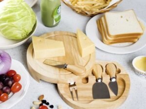 Wooden Cheese Board Tray +4 Knives/Cutlery