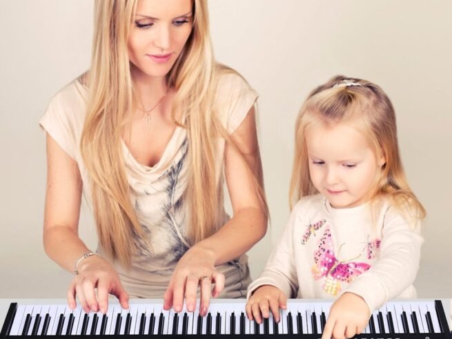 Children Digital Piano Keyboard 88 Keys with MIDI and Bluetooth Function