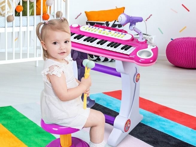 Electronic Piano Keyboard 37 Keys Stool and Microphone Pink