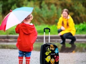 children suitcase1