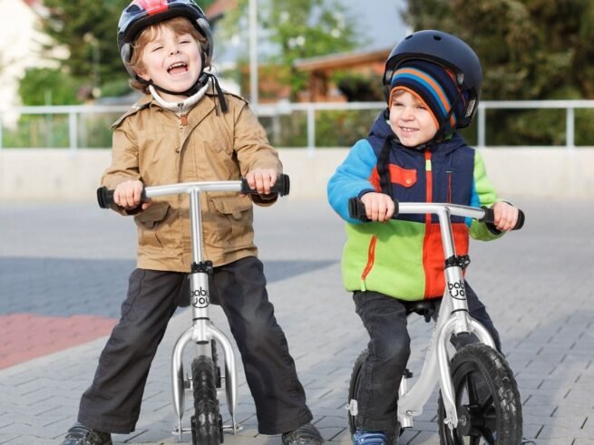 Balance Bike without Pedals for Children 2 Years + Adjustable Handlebars and Saddle