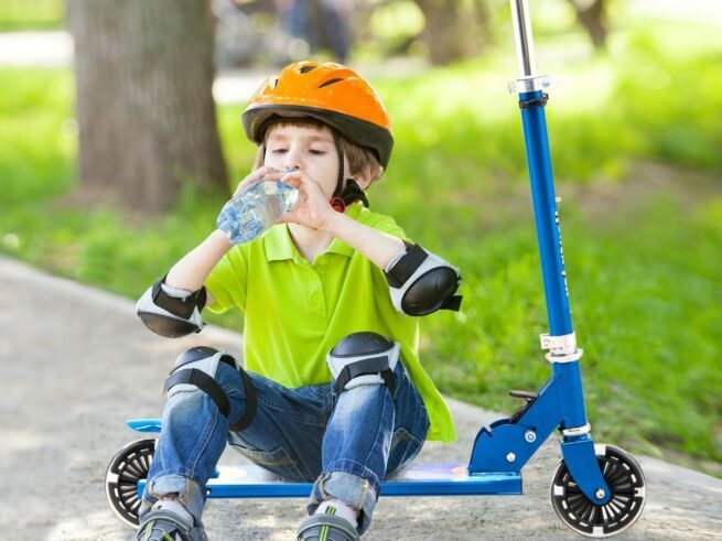 Foldable Children's Scooter 2 Automatic Flashing Wheels Adjustable Height