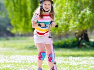 Children's Kick Scooter 2 Wheels Foldable LED Light Adjustable Height