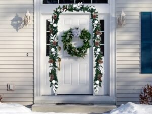 Artificial Christmas Garland 270CM with 50 LED Lights Timer Pine Cones