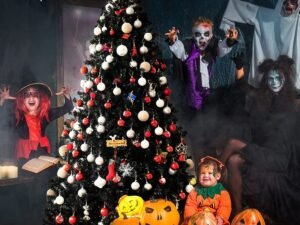 Black Artificial Christmas Tree 225 cm Hinged Metal Stand Halloween Decoration