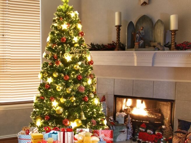 Illuminated Artificial Christmas Tree 180cm White Stars Fiber Optic and 8 Lighting Modes