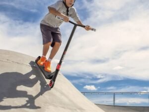 Freestyle Scooter with Aluminum Deck Luminous Stickers 11 cm Wheels T-Bar