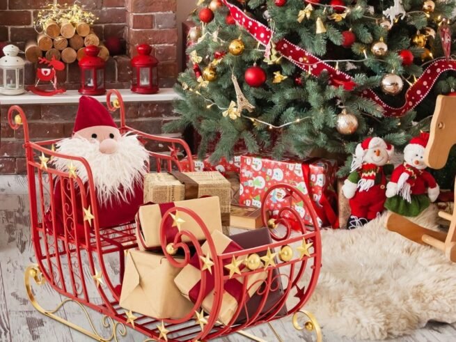 Santa Sleigh Christmas Decoration Metal Large Loading Space for Gift